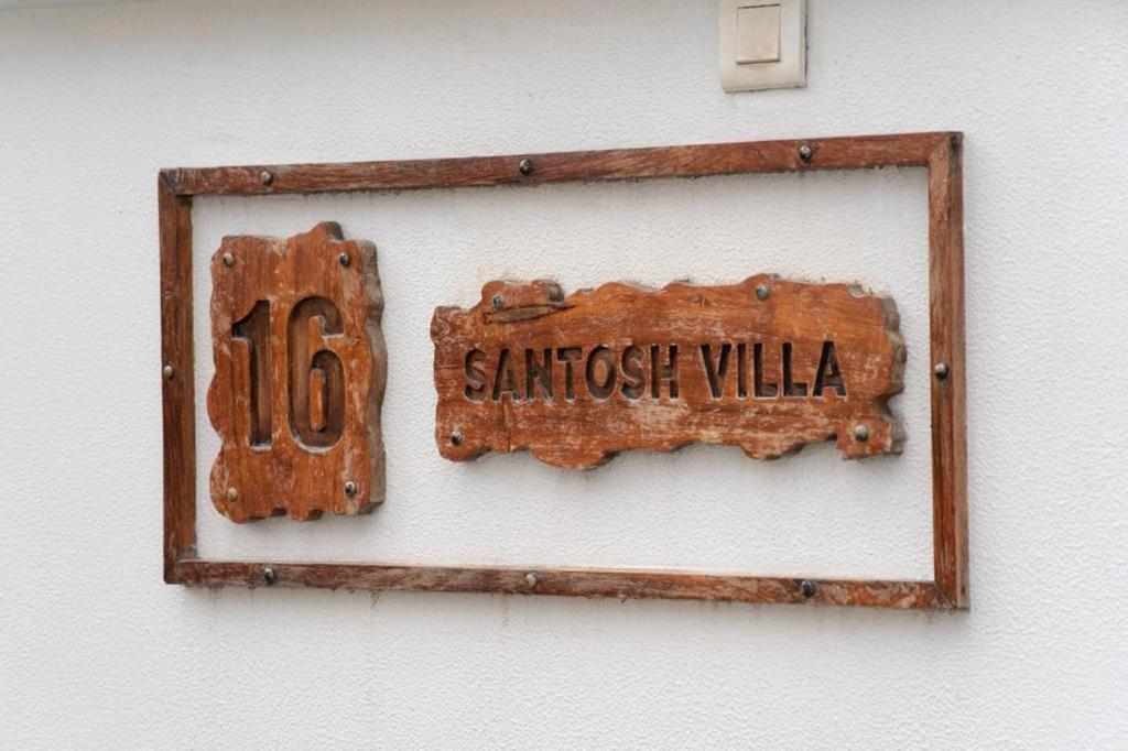 Santosh Villa - The House Of Antiques And Art ウダイプル エクステリア 写真