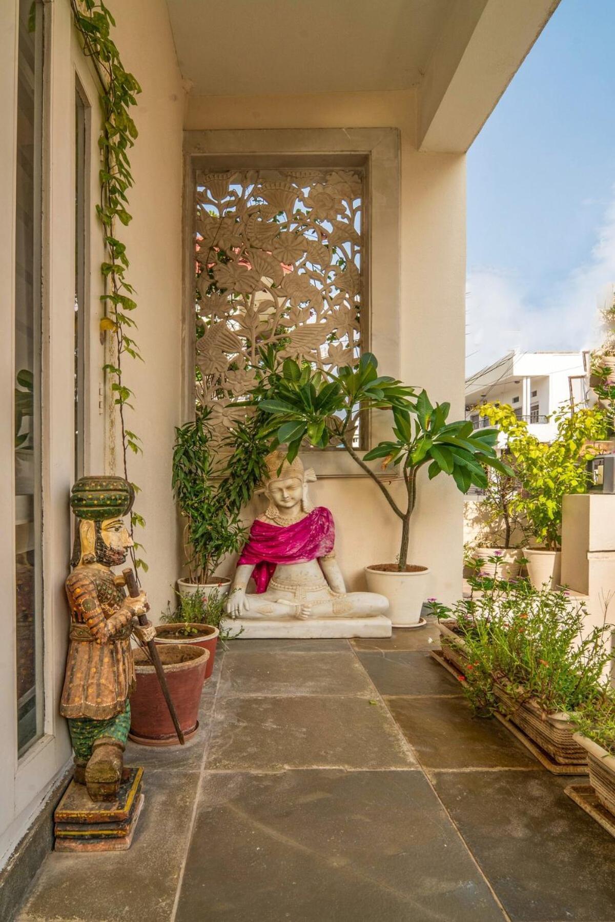 Santosh Villa - The House Of Antiques And Art ウダイプル エクステリア 写真