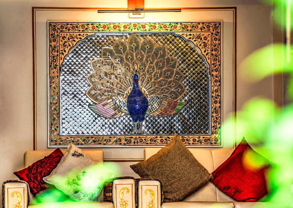 Santosh Villa - The House Of Antiques And Art ウダイプル エクステリア 写真